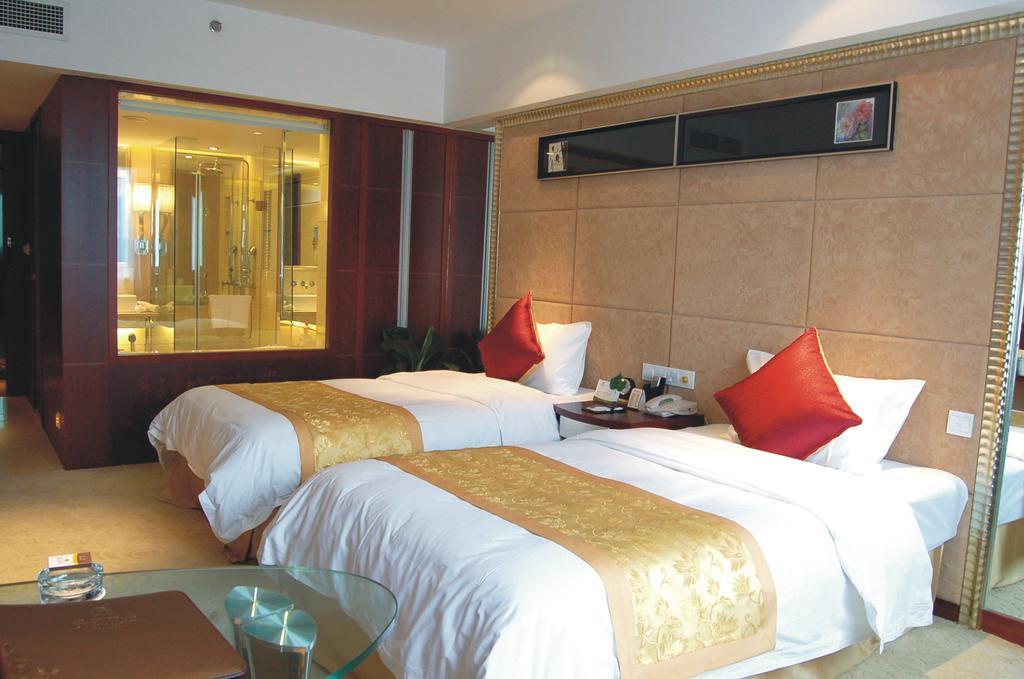 Yunheng Hotel Neijiang Bagian luar foto