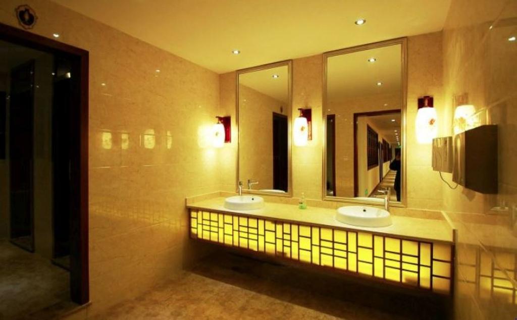 Yunheng Hotel Neijiang Bagian luar foto