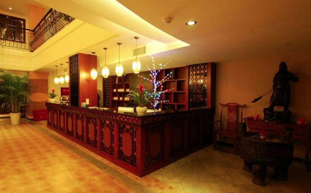 Yunheng Hotel Neijiang Bagian luar foto