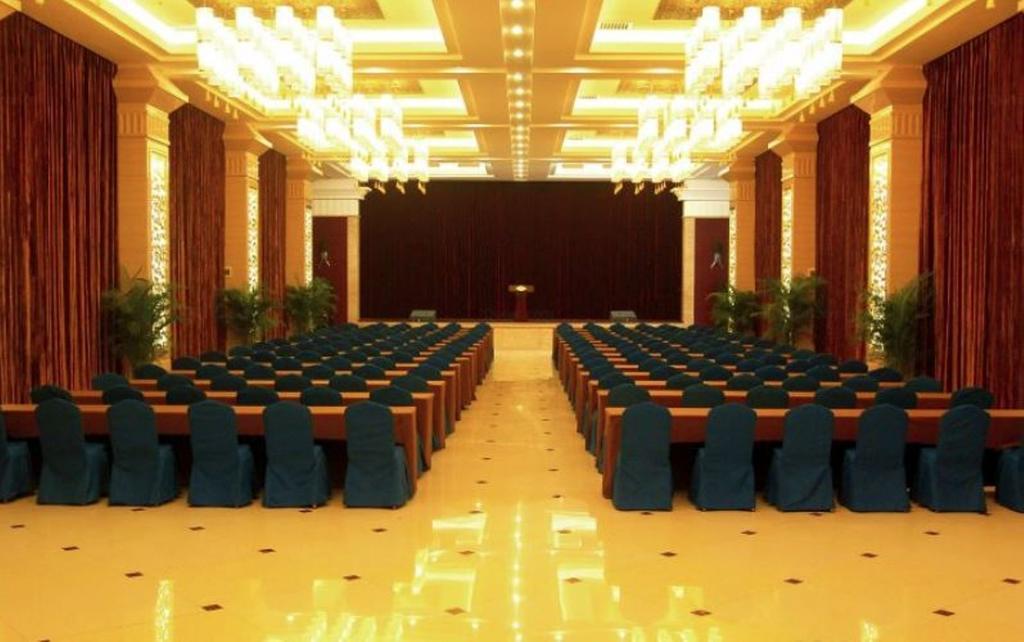 Yunheng Hotel Neijiang Bagian luar foto
