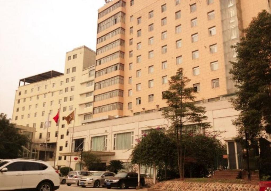 Yunheng Hotel Neijiang Bagian luar foto
