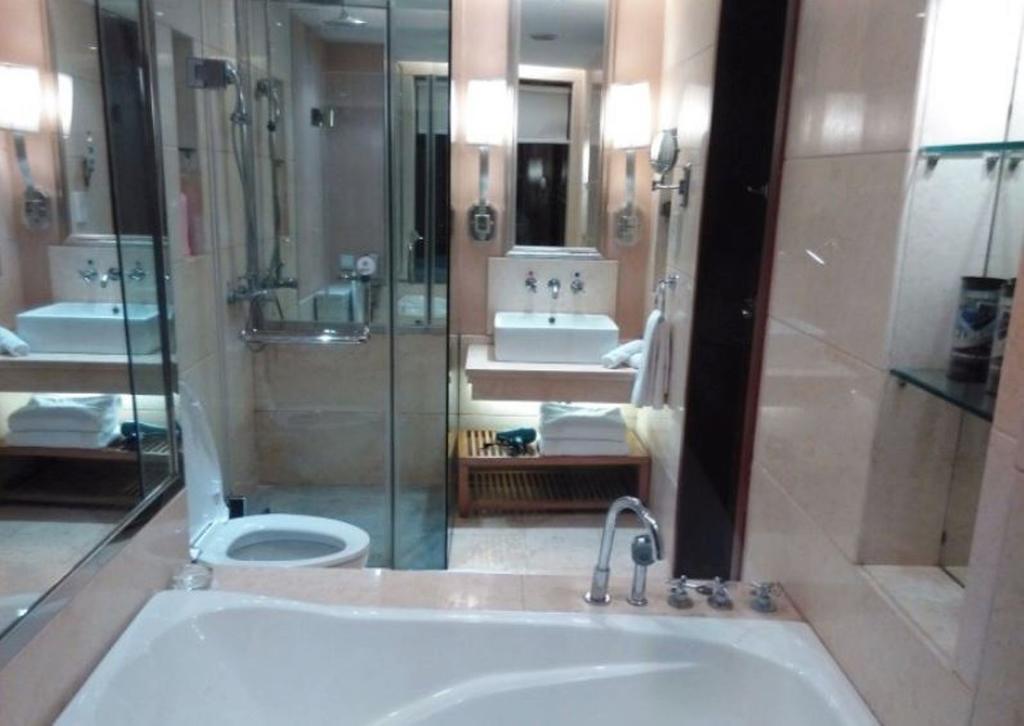 Yunheng Hotel Neijiang Bagian luar foto