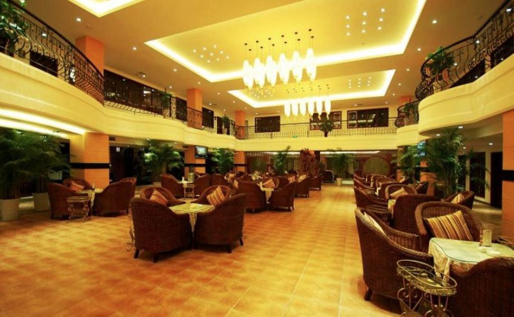Yunheng Hotel Neijiang Bagian luar foto
