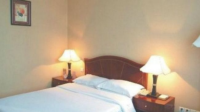 Yunheng Hotel Neijiang Ruang foto